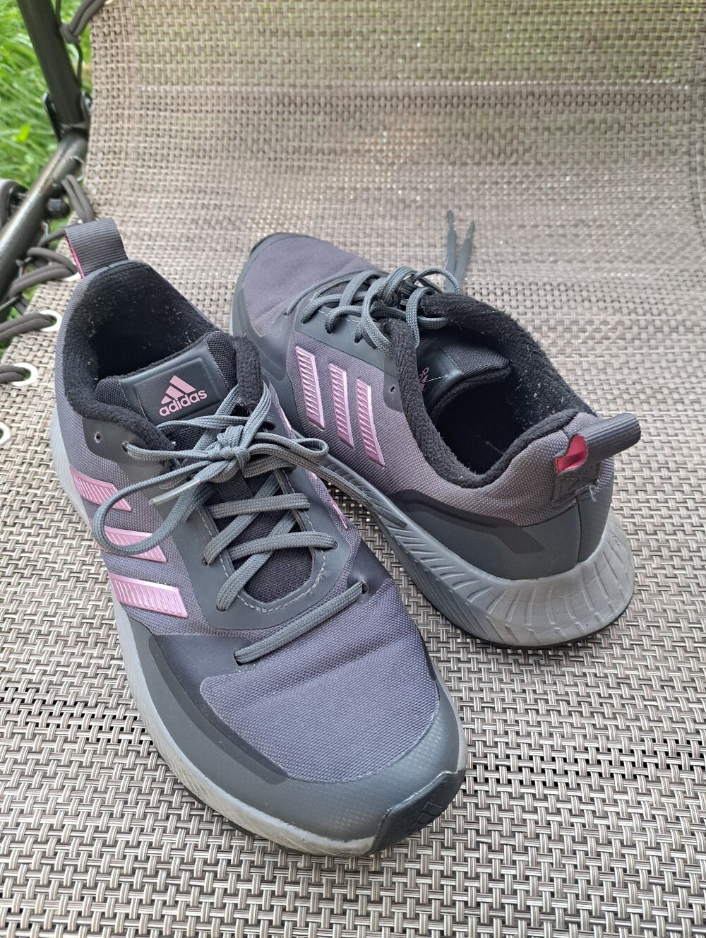 adidas Women's Gray and Pink Training Sneakers